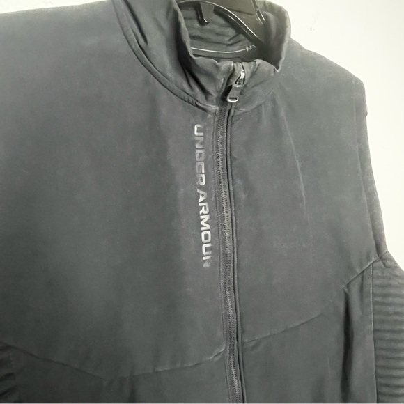 Under Armour Golf Vest Men Medium Black Cold gear Full Zip Quilted Loose Fit - Picture 3 of 9
